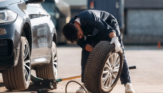 Mobile Van Service Quick Mobile Tyre Replacement Service in Dubai